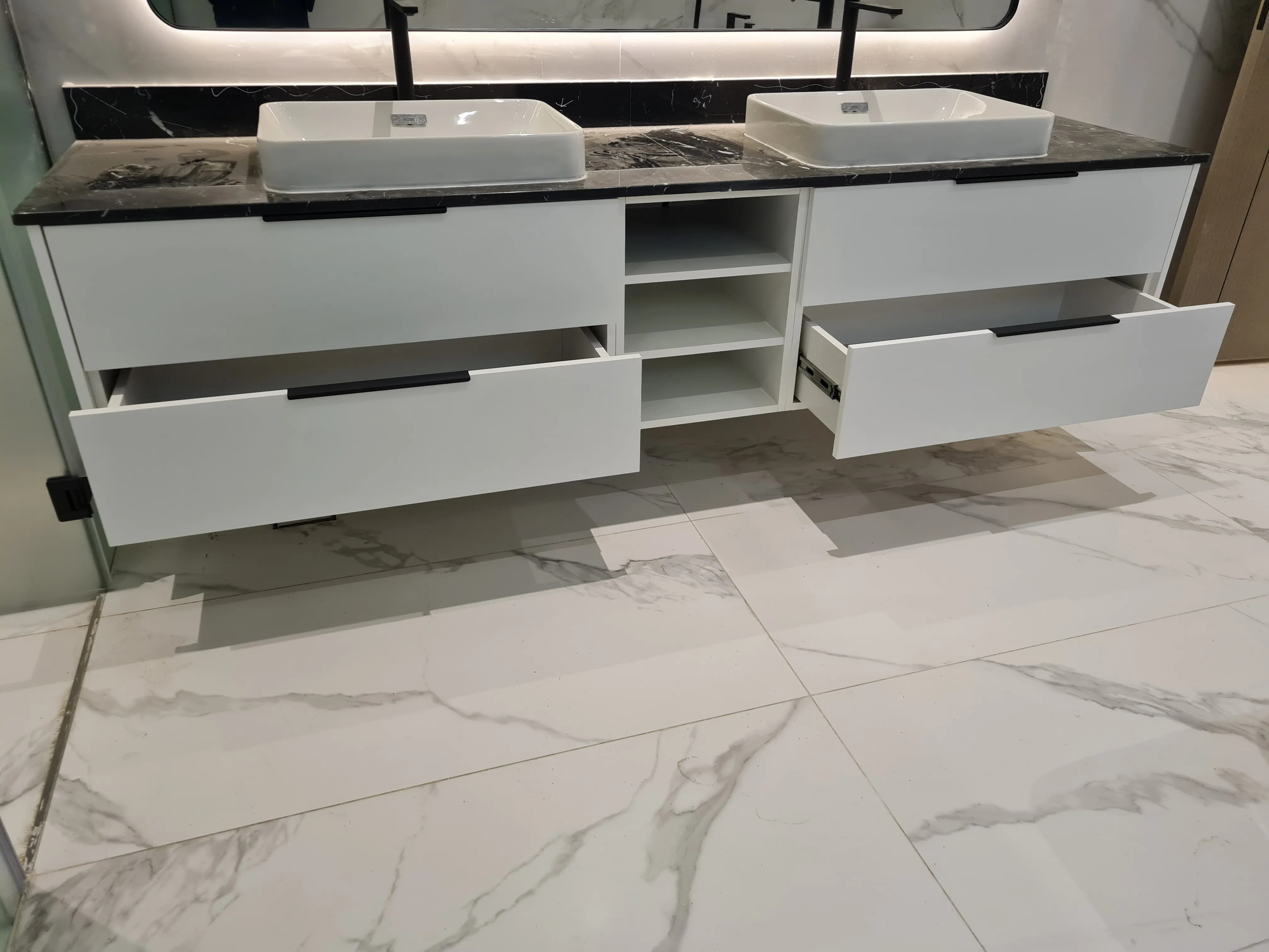 D A R Bespoke Joinery